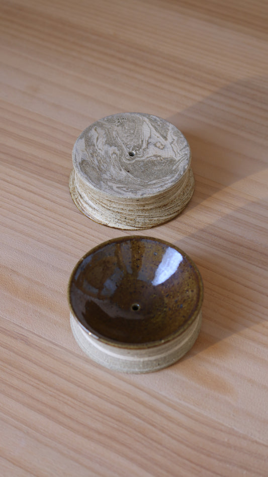 渦 INCENSE HOLDER | mono circle in bronze marble
