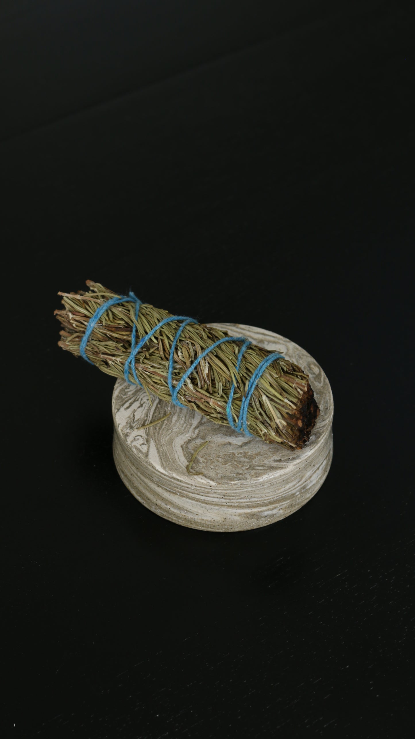 渦 INCENSE HOLDER | double circle in marble