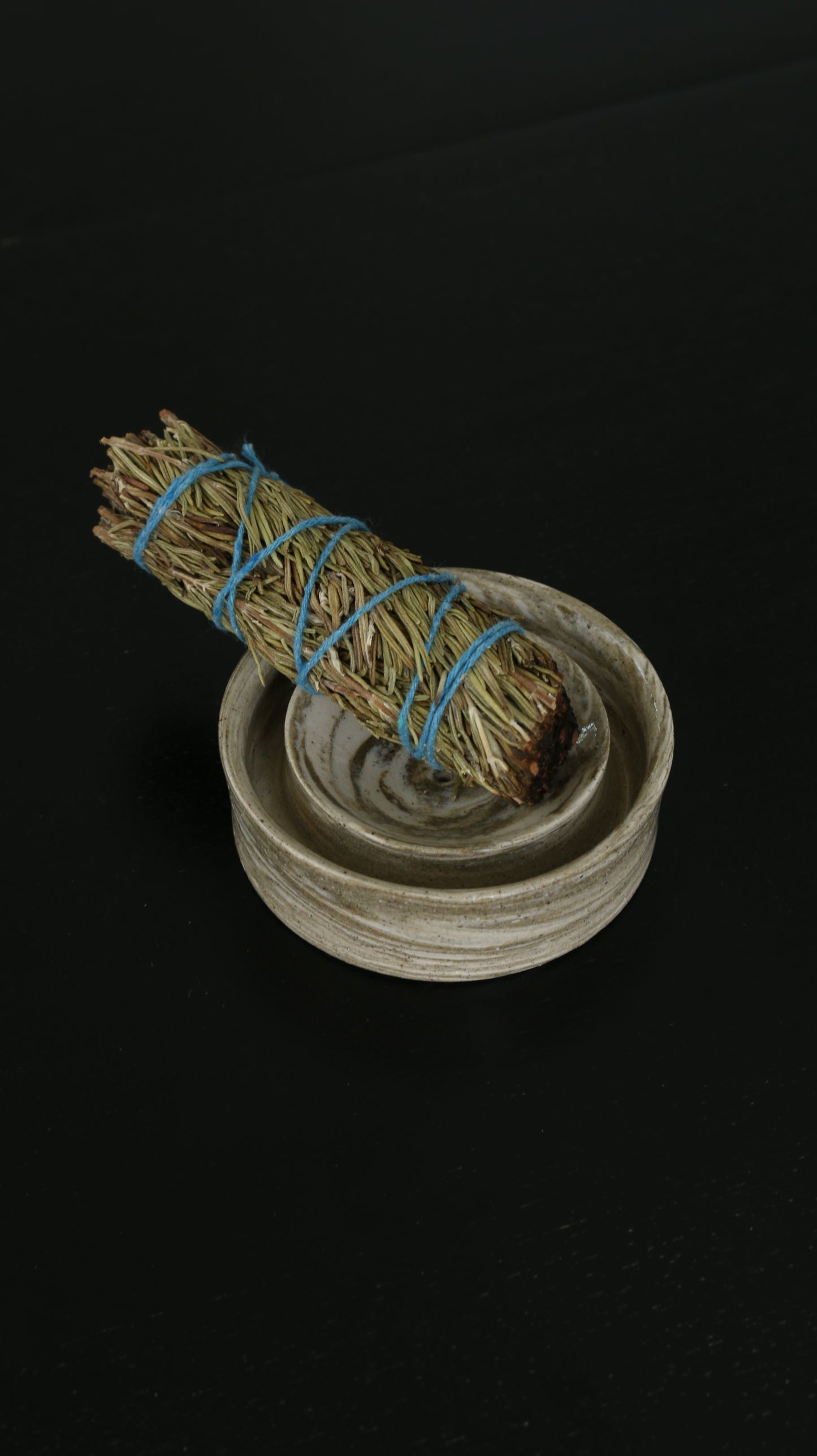 渦 INCENSE HOLDER | double circle in marble