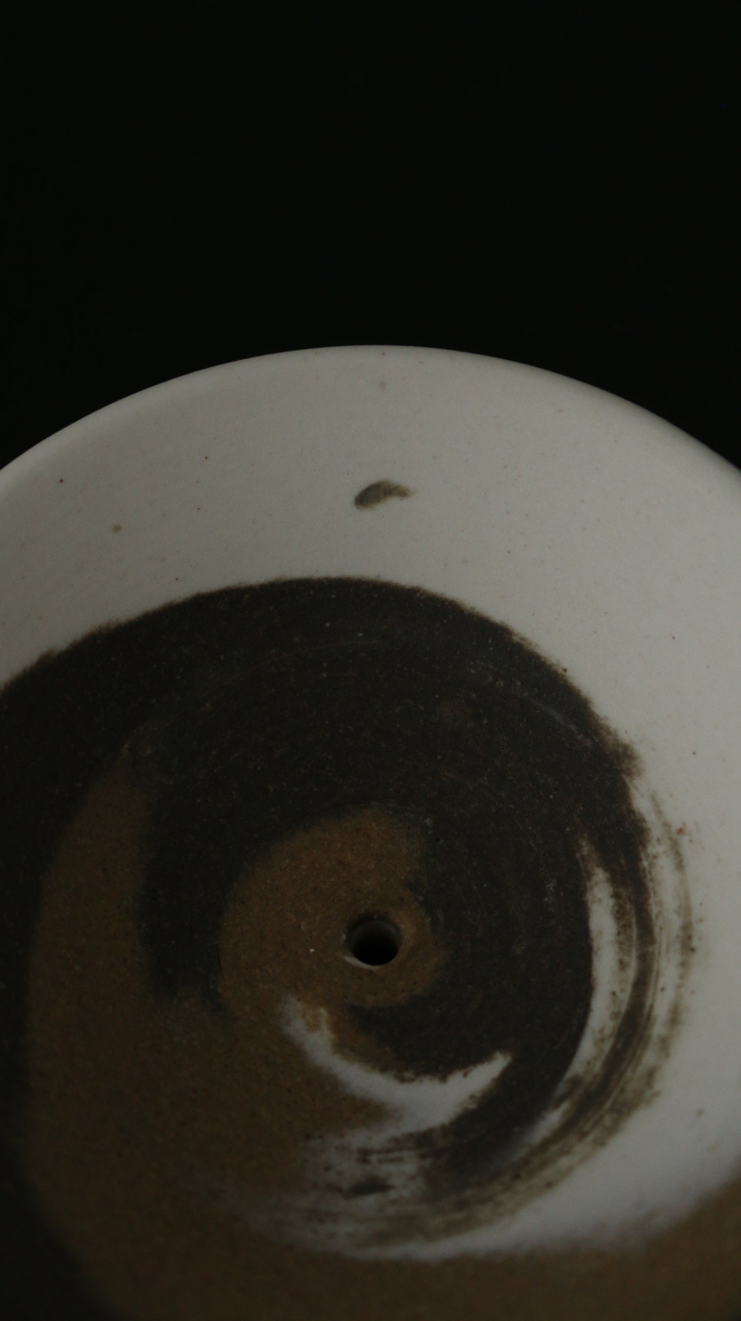 渦 INCENSE HOLDER | mono circle in tri-colour porcelain