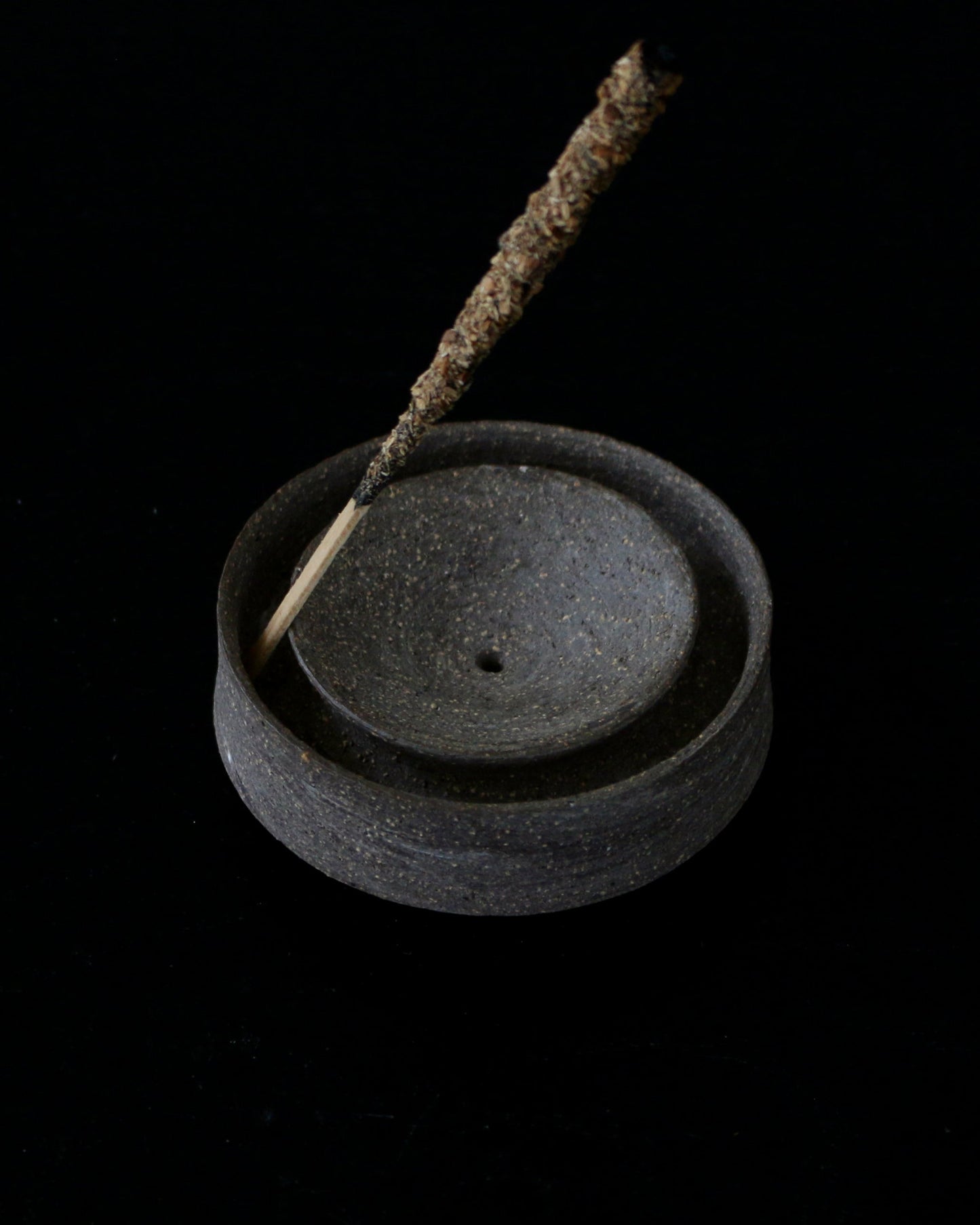 渦 INCENSE HOLDER | double circle in marble dark