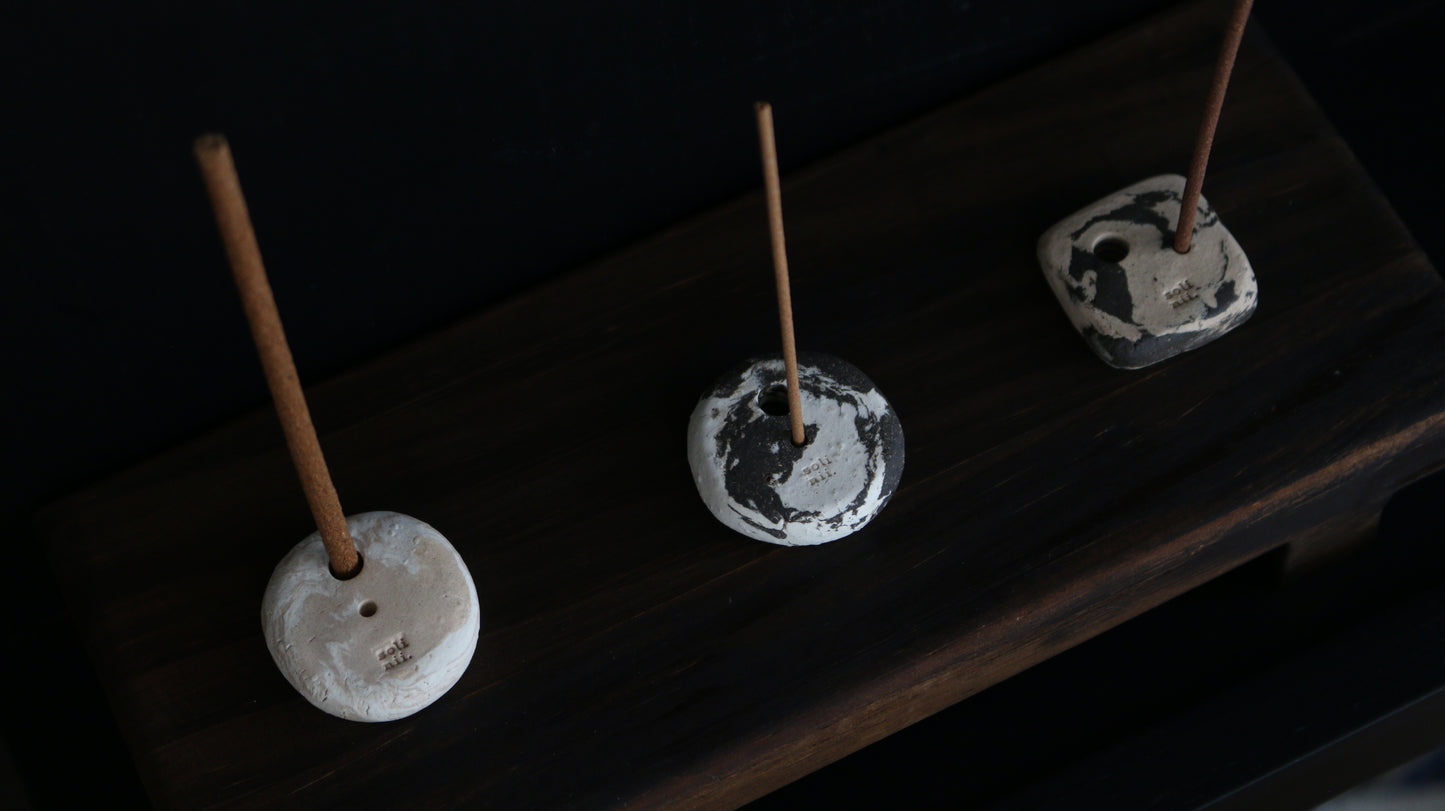 香插小饼 INCENSE HOLDER | small cookies in assorted colours