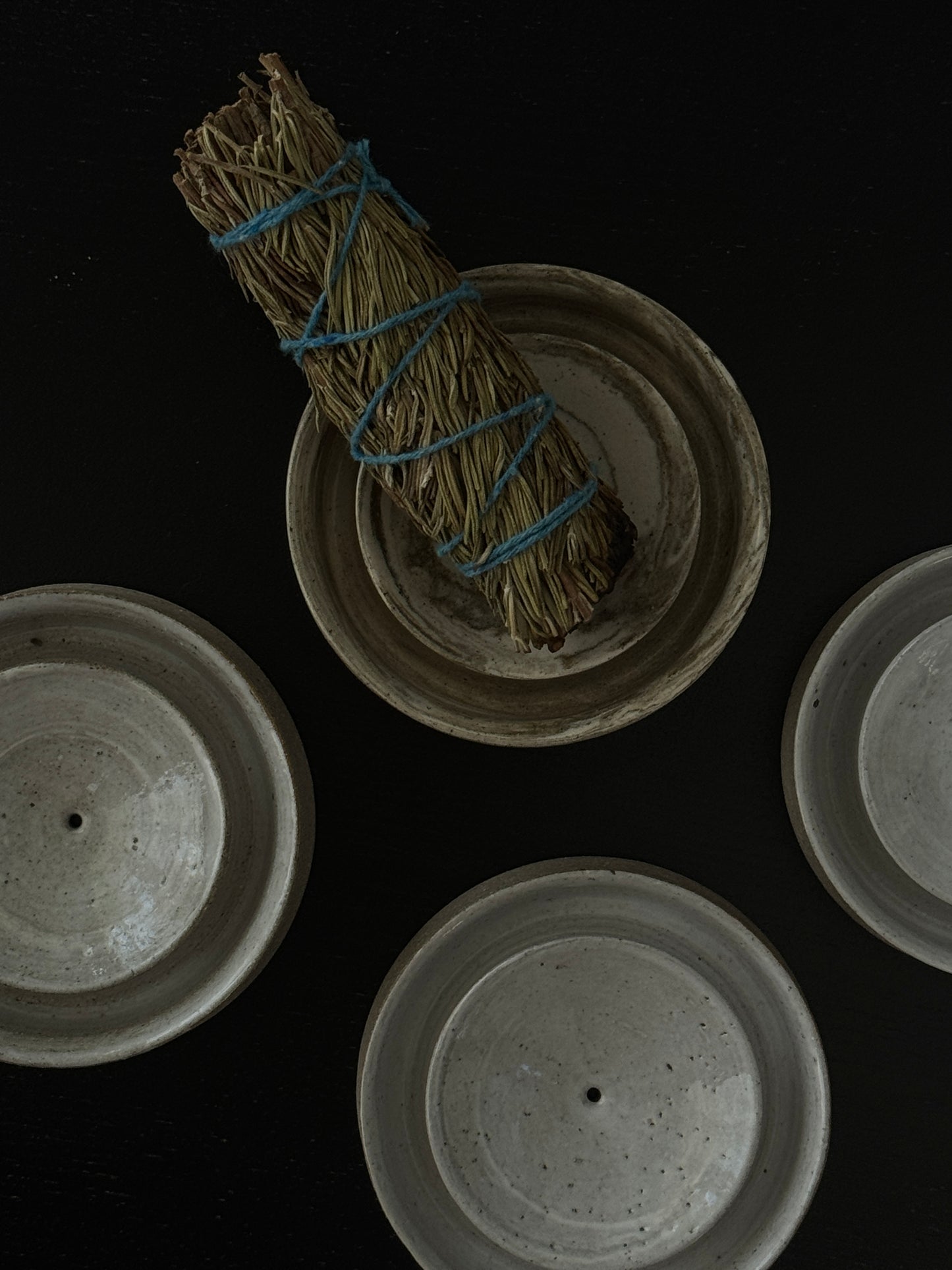 渦 INCENSE HOLDER | double circle in marble