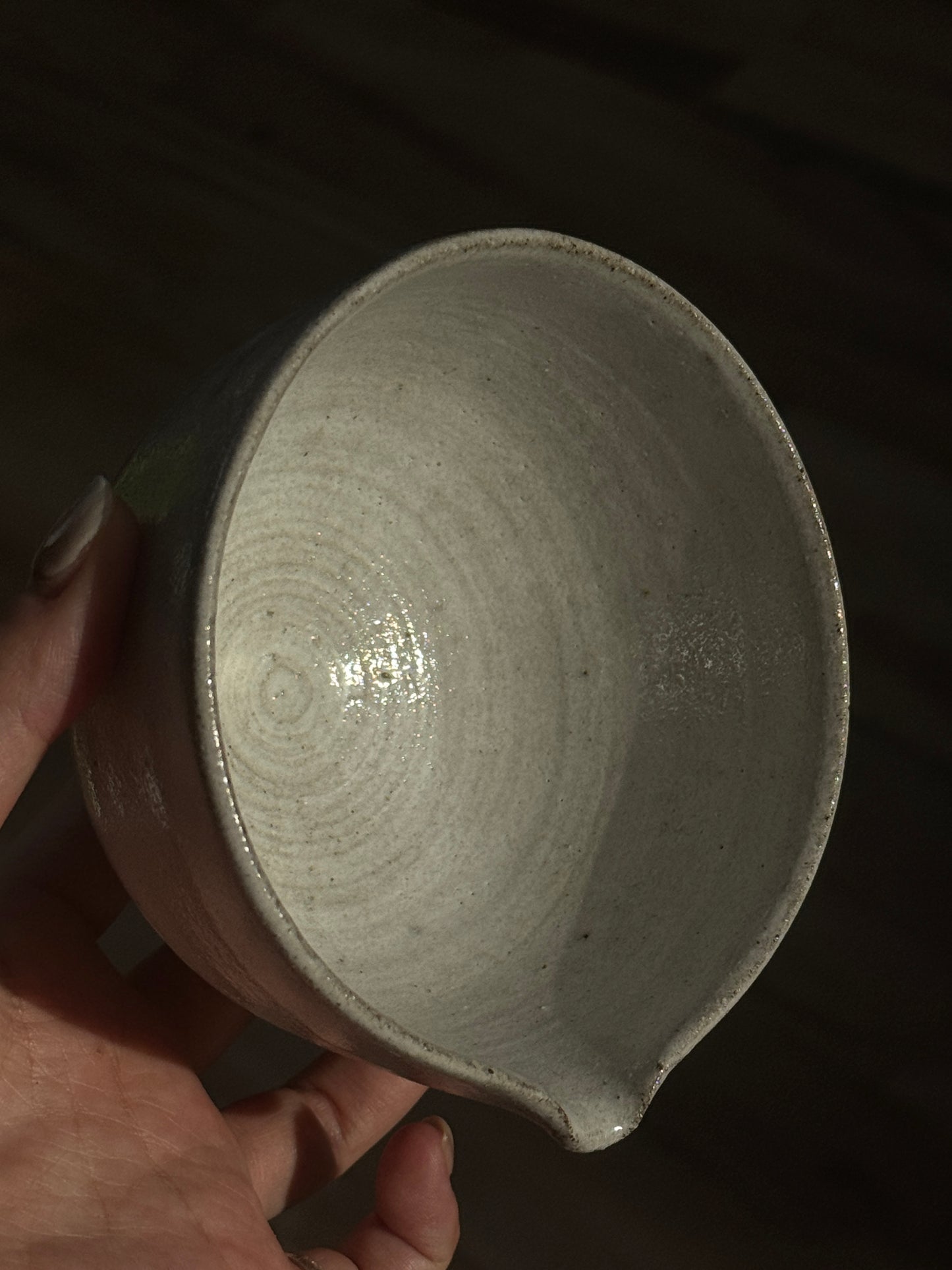 漠 CHAWAN | spouted matcha bowl set in glossy white