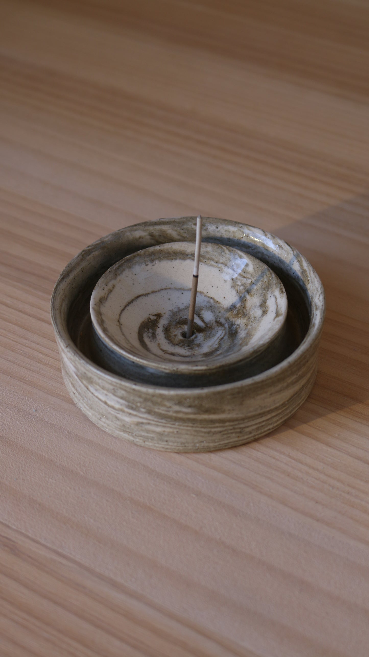 渦 INCENSE HOLDER | double circle in marble
